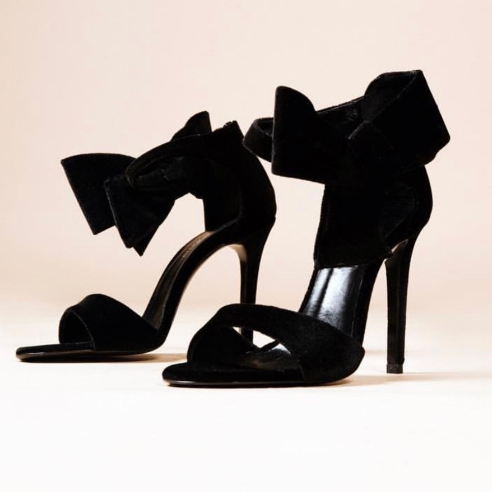 Made in Italy Side Bow d'Orsay Stiletto Sandal - Picture 2 of 5